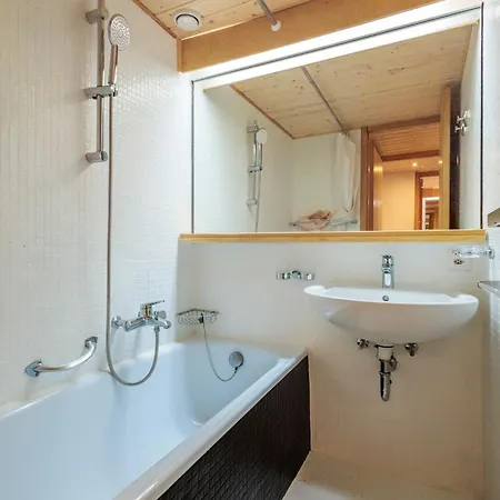 Appartement Superbe Appartement, En 2 Parties, Au Centre D'anzere