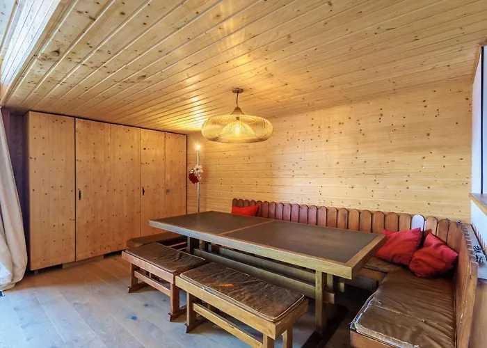Superbe Appartement, En 2 Parties, Au Centre D'anzere *