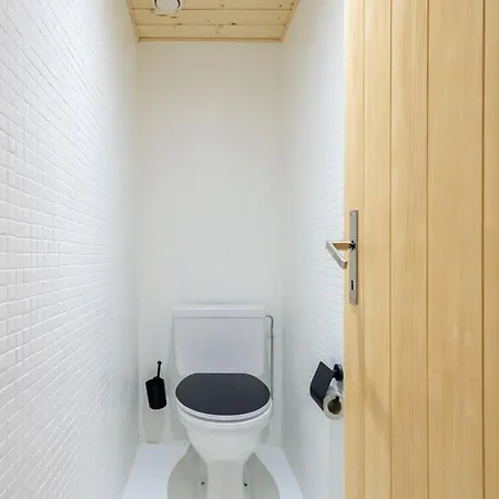 Superbe Appartement, En 2 Parties, Au Centre D'anzere